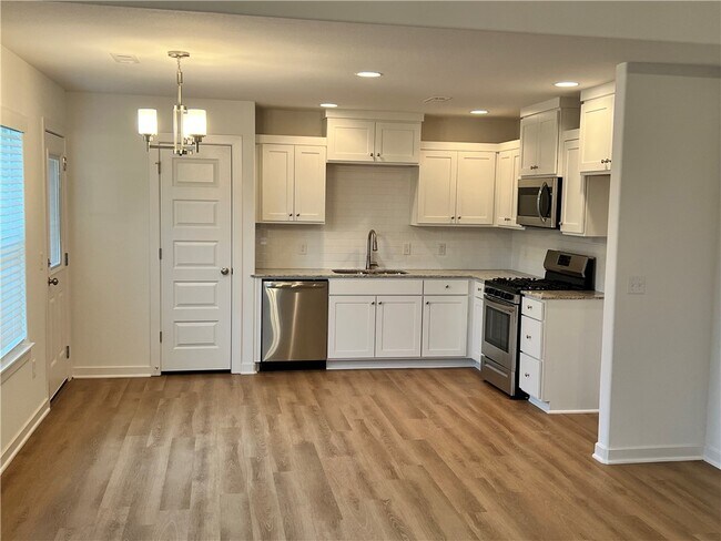 Photo - 502 N Cresswell Dr