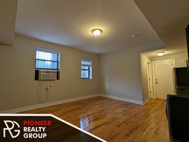 Photo - 2846 N Mildred Ave Unidad 2