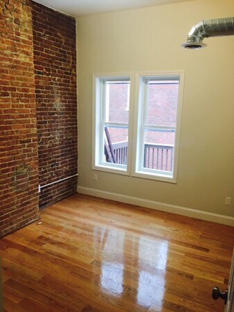 Photo - 175 Washington St Unit 3