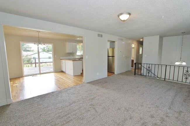 Photo - Spacious Home in Quiet Neighborhood