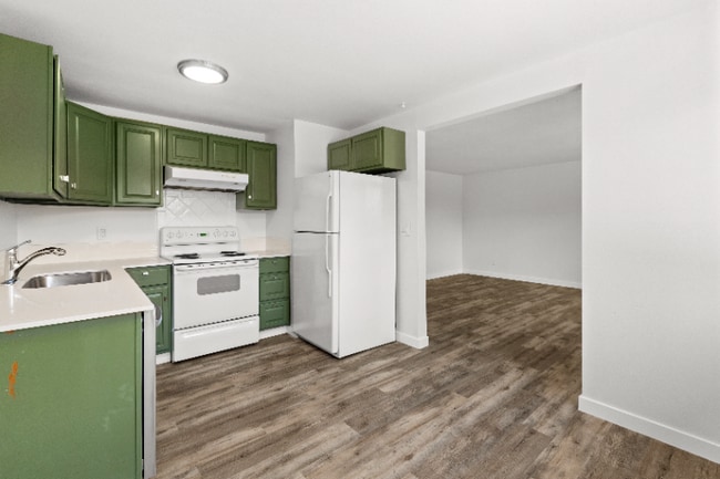813 Woodford Ave N Unit 2