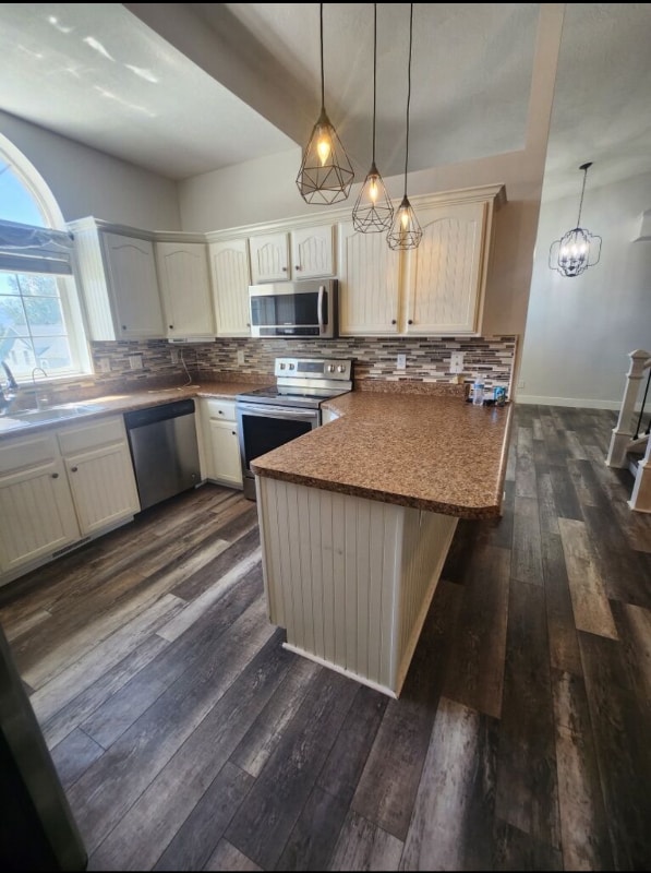 Photo - 570 W 2375 N St