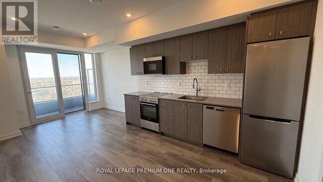 Photo - 15 Wellington St S Unité 2414