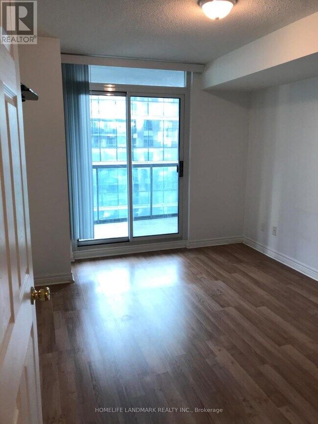 Photo - 30 Grand Trunk Crescent Unit 3607