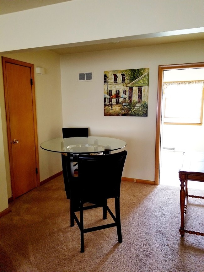 Photo - 5201 W Howard Ave Unit 1