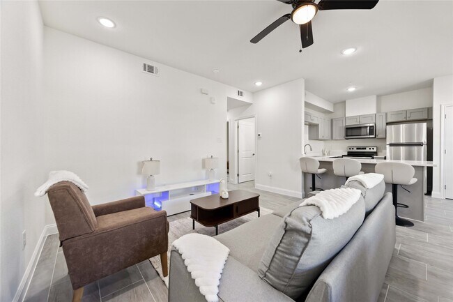 Photo - 9129 Brandon St Unidad B1