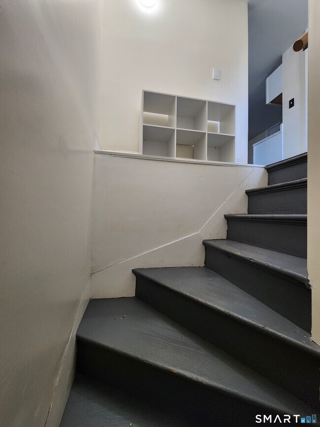 Photo - 16-18-18 Heath St Unit 3