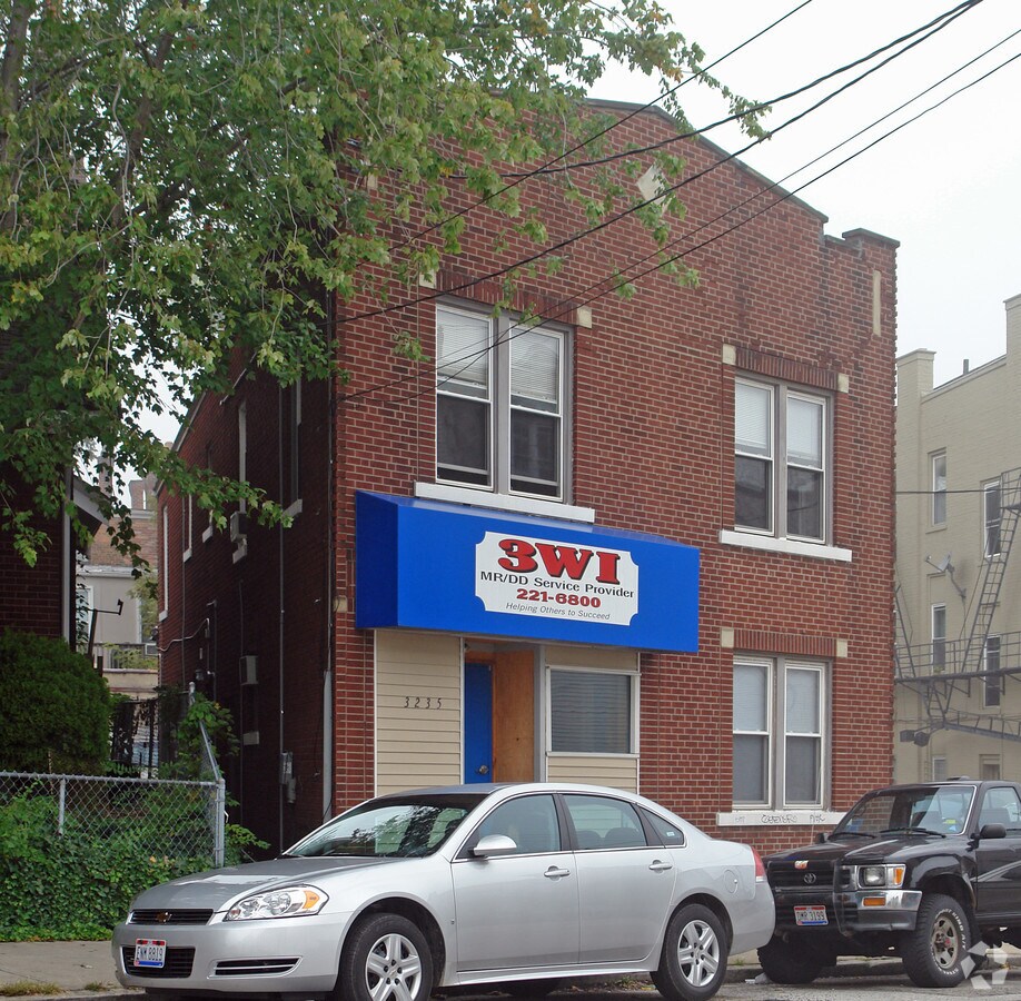 Photo - 3235 Jefferson Ave