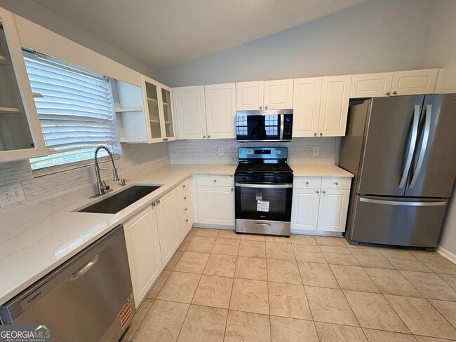 Photo - 1718 Graywood Dr SE