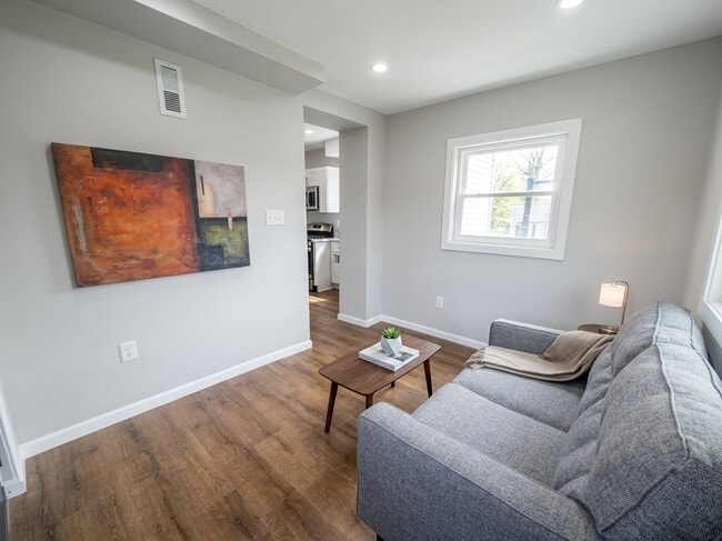 Photo - 2732 Reisterstown Rd Unit 3
