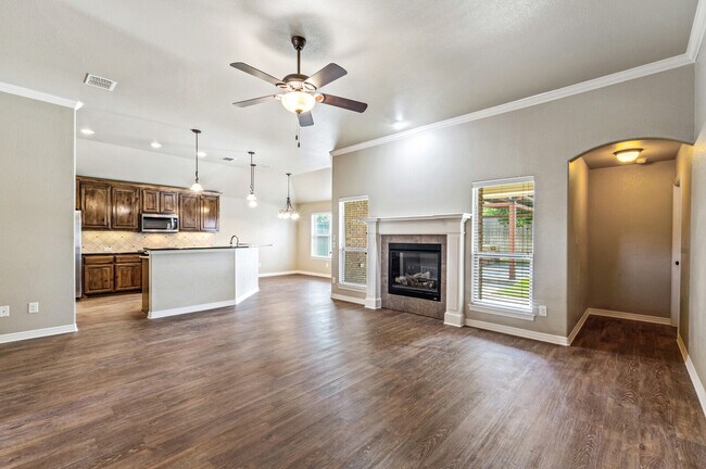 1617 Shadow Canyon Dr