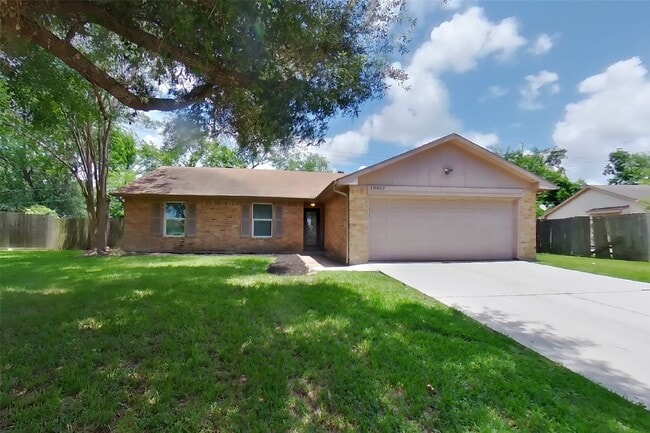 Building Photo - 13307 Venice Cir