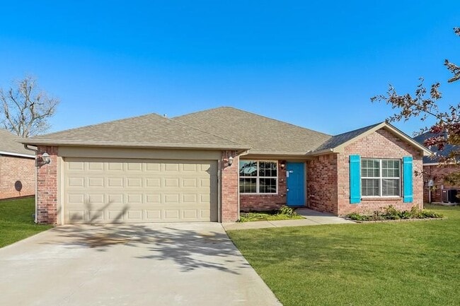 Photo - 2110 Bradford Ln