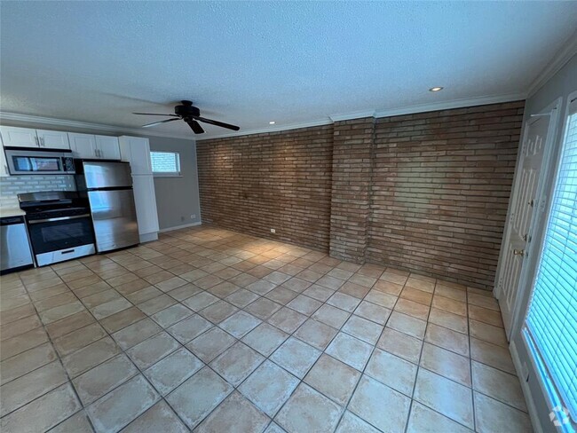 Building Photo - 219 Marshall St Unit 119 Rental