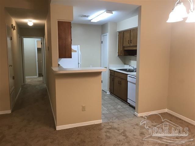8360 Country Walk Dr