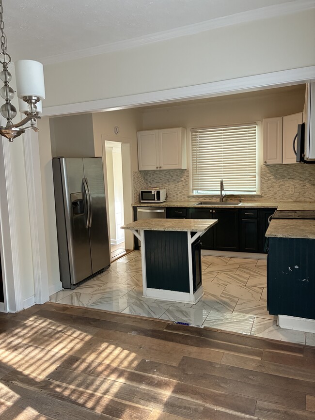 Building Photo - 526 Pennsylvania Ave Rental