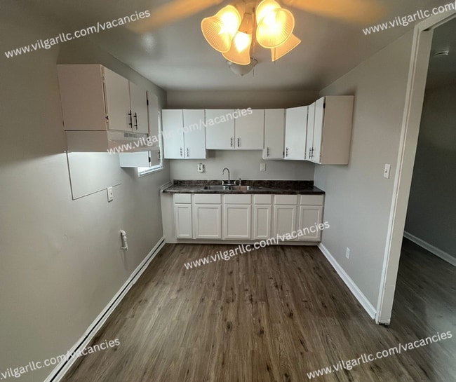 Photo - 3 Bedrooms • 1 Bathroom — Single-Family Home