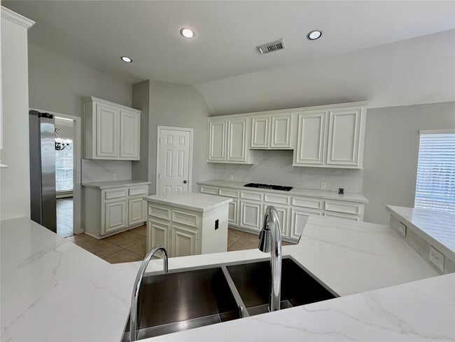Photo - 1510 Flanders Field Ln