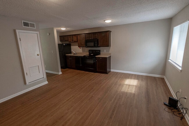 Photo - 105 N Garth Ave Unit 21