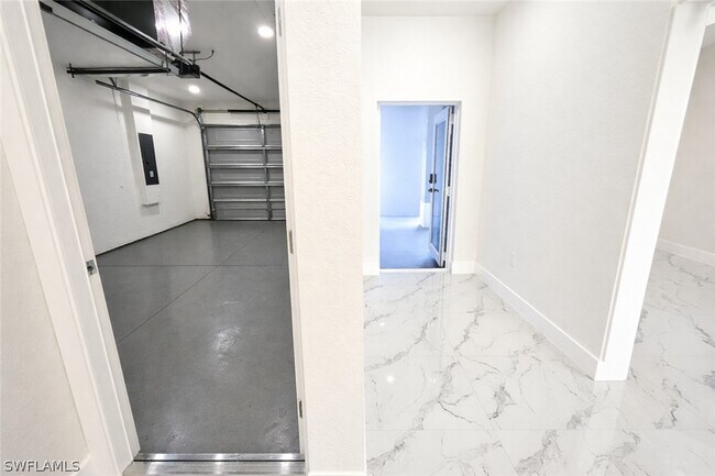 Photo - 2421 Milton Ave S