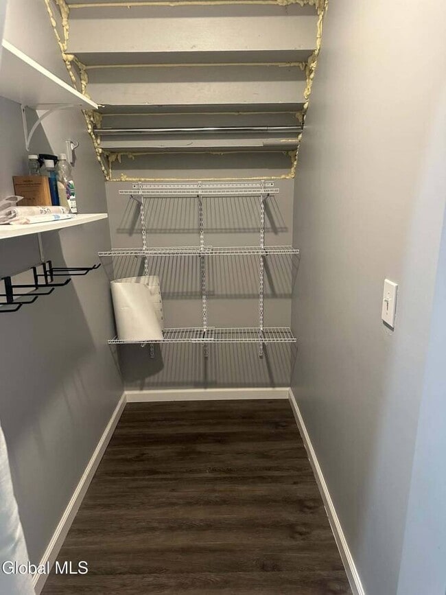 Photo - 1689 Avenue A