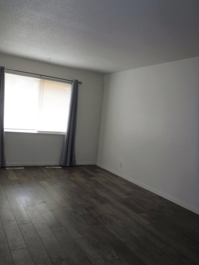 Photo - 3203 Squire Ln Unit 3203 half Squire Lane