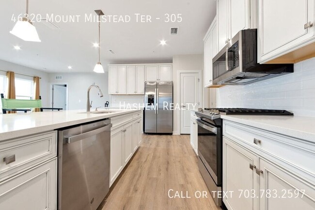 Photo - 46320 Mount Milstead Ter