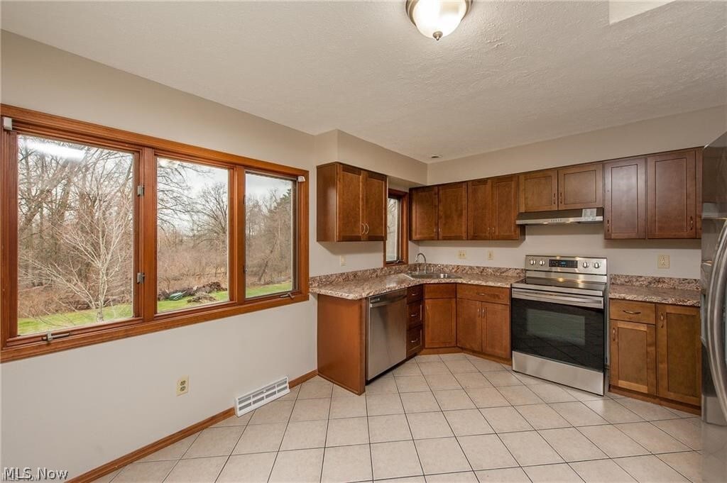 Photo - 28310 Center Ridge Rd