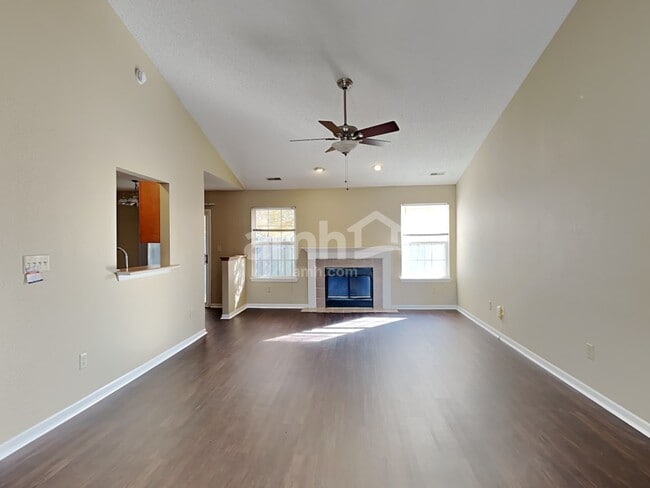 Photo - 151 E Pine Ridge Dr