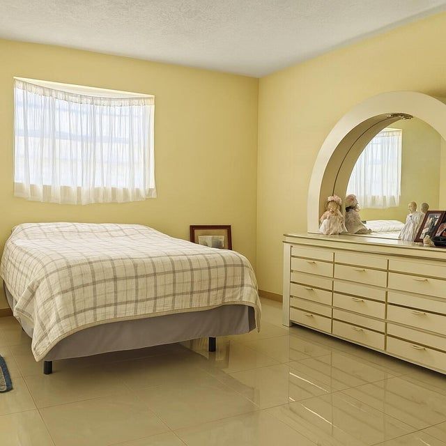 Photo - 2533 Dolphin Dr
