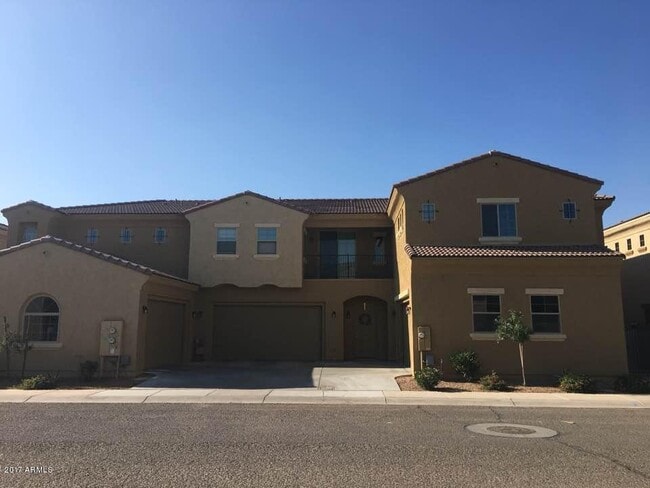 Building Photo - 1367 S Country Club Dr Rental
