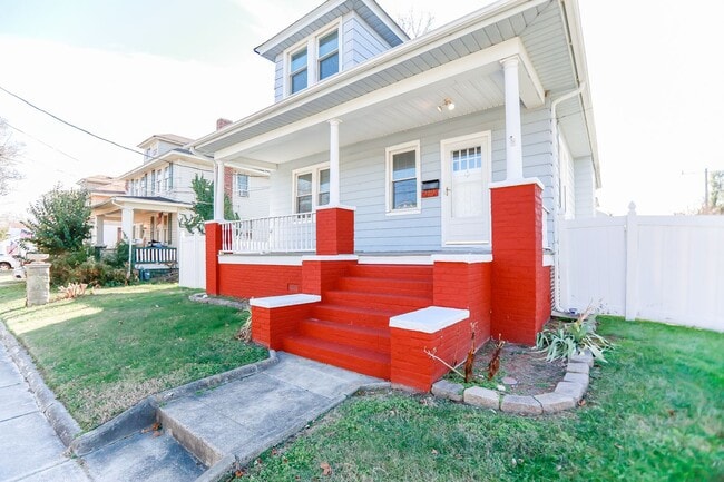 Photo - 3701 Amherst St