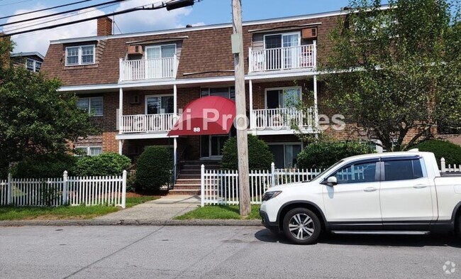 Building Photo - 1 bedroom in Lawrence MA 01843 Unit 1 Rental