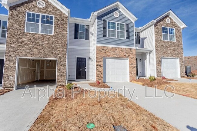 Photo - 30 Moorlyn Ln