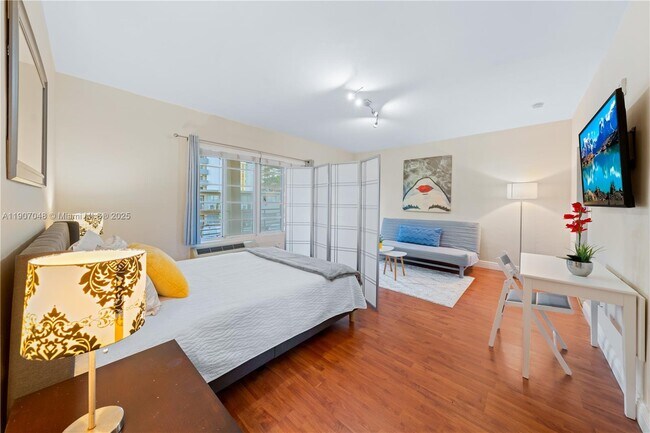 Photo - 1241 14th St Unit 11