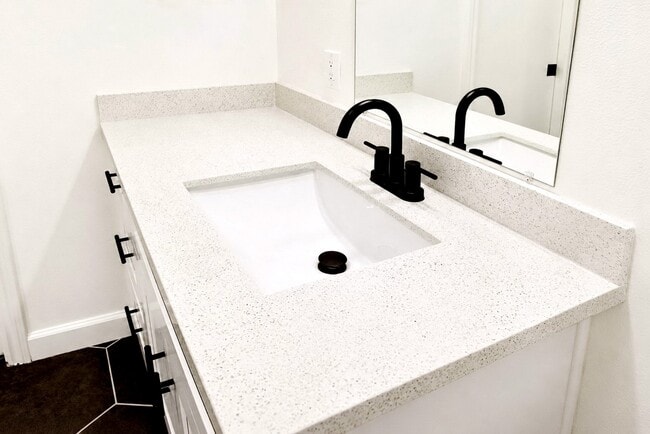 Photo - 2744 Briarhurst Dr Unit 31