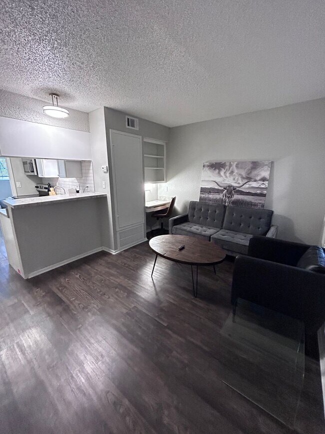 Photo - University Quarters North Campus 1x1