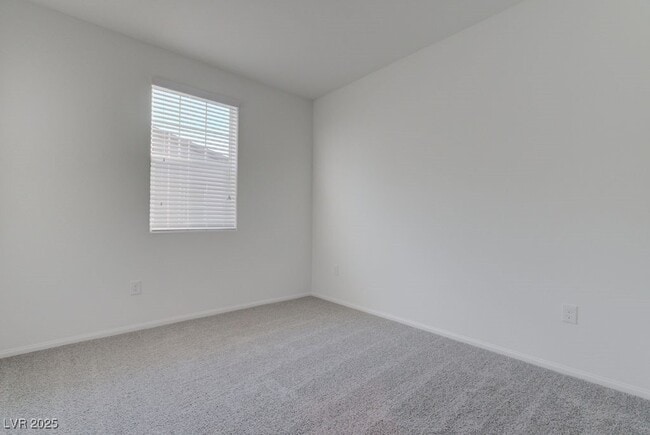 Building Photo - 633 Bellus Pl Rental