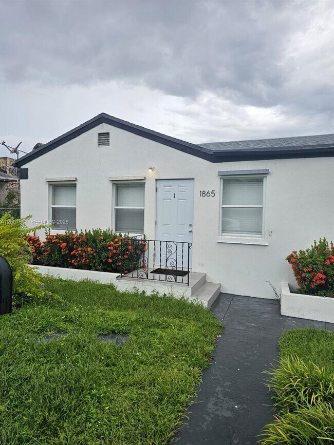 Building Photo - 1865 NW 45th St