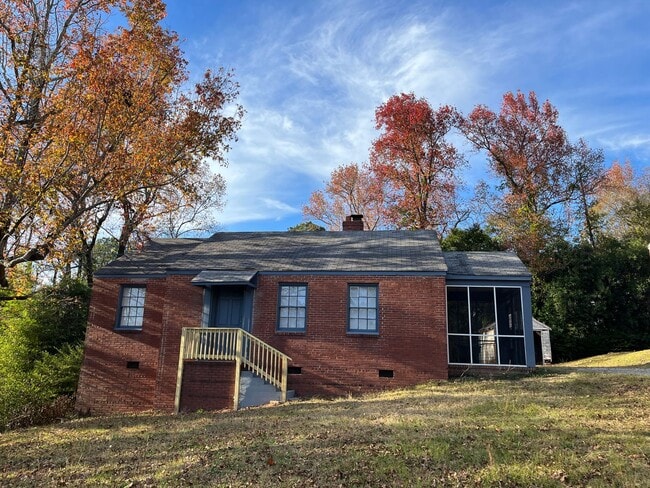 Building Photo - **UPCOMING**Near Ft. Benning. Columbus, GA 2 Bedroom/1 Bathroom Home for Rent***