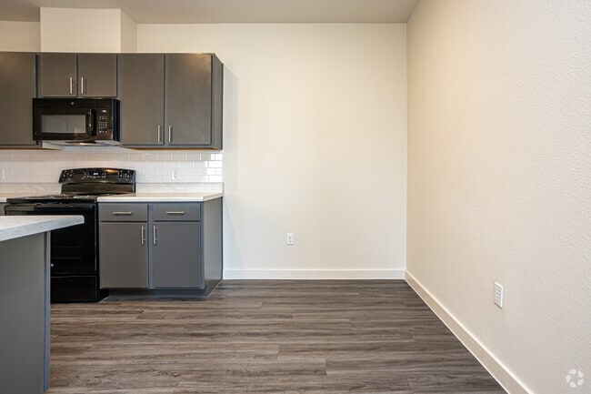 2BR, 2BA - 1,143SF - Reserve at Juban Lakes