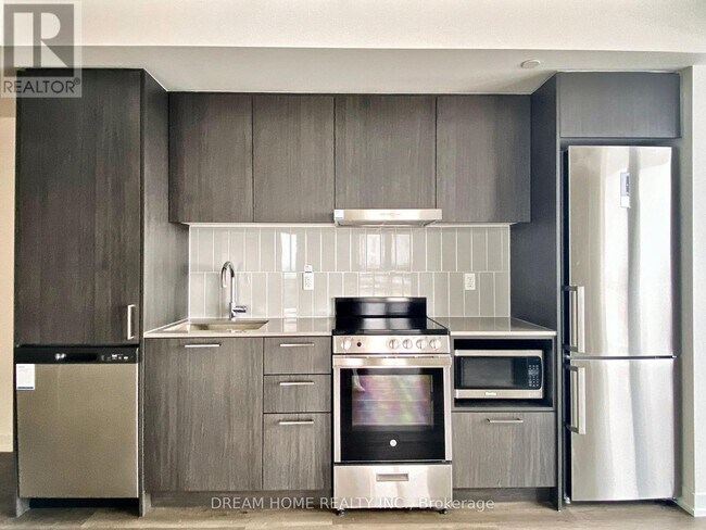 Photo - 195 Commerce St Unité 2711