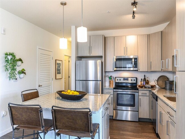 Photo - Lenox at Bloomingdale