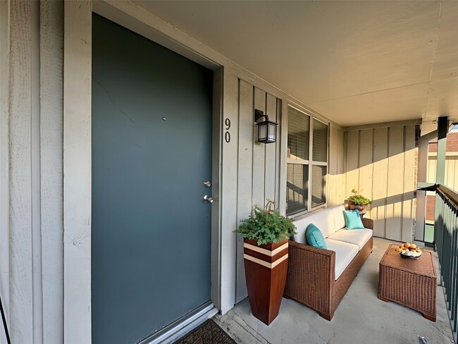 Photo - 845 Augusta Dr Unidad 90