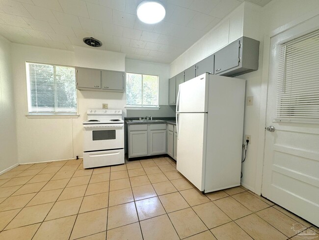 Photo - 4509 Versailles Dr