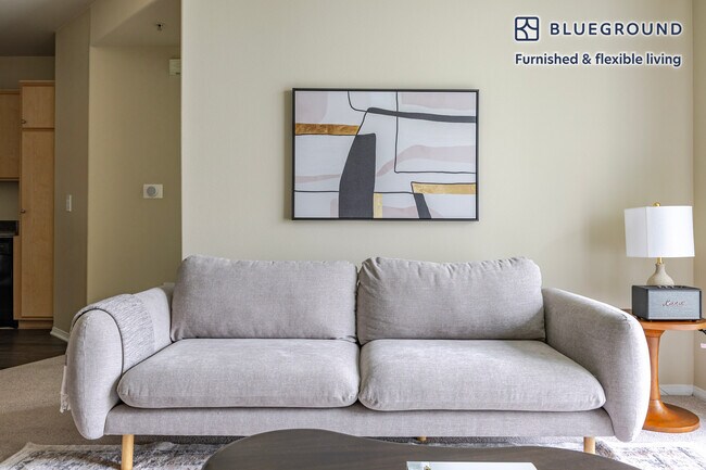 Photo - 5535 Westlawn Ave Unidad FL3-ID1404