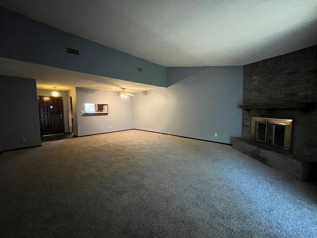 Photo - 39th Street Duplex Apartamento Unidad 12735