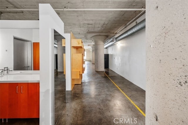 Photo - 1855 Industrial St Unidad 306