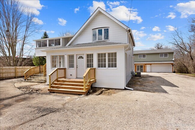 544 Hainesville Rd
