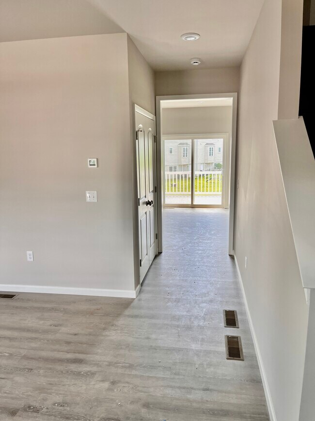 1Riverview Townhomes